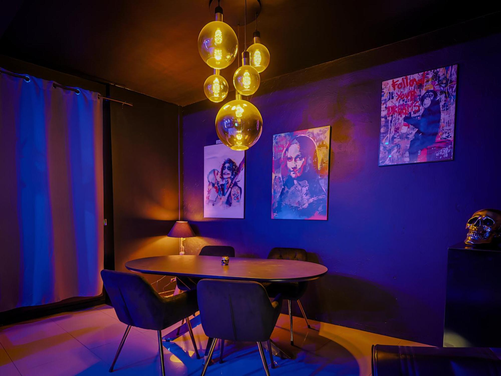 Appartement Pop Art - Asterix,Cdg,Chantilly,Disney La Chapelle-en-Serval Buitenkant foto
